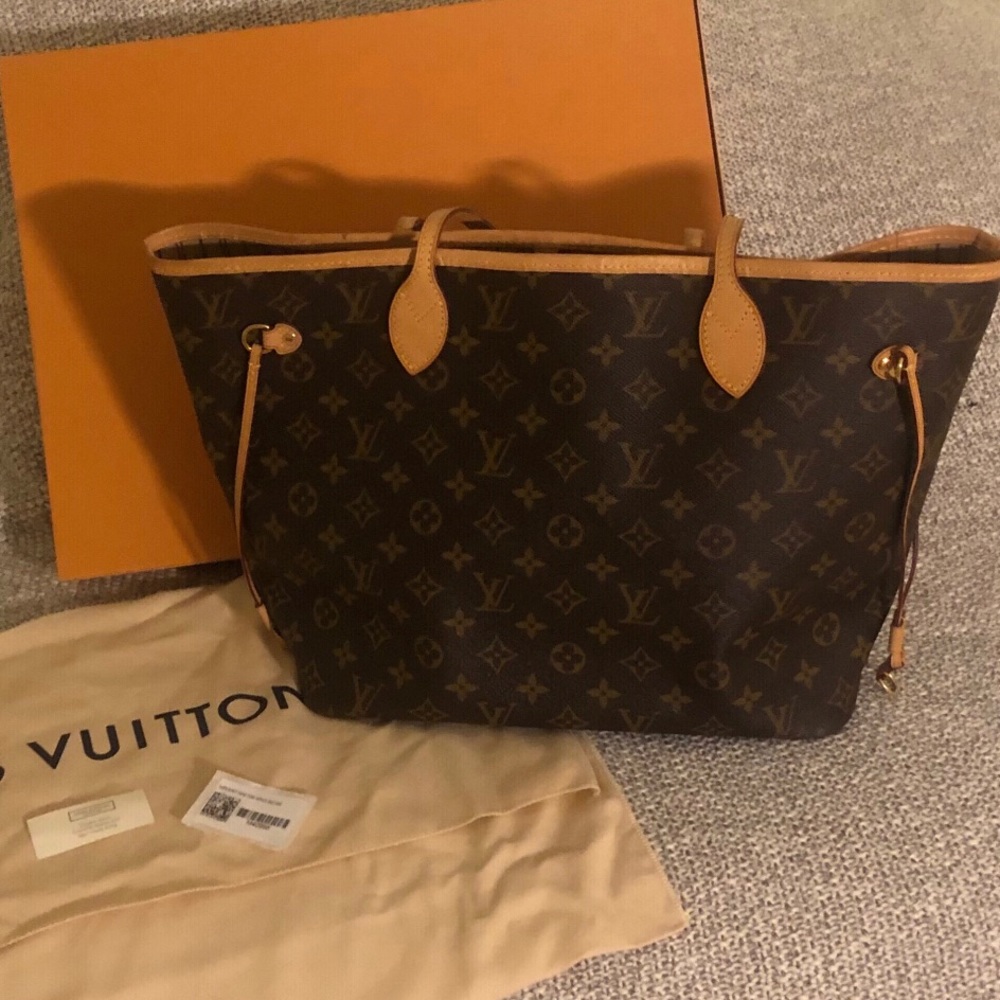 Louis Vuitton Beige Monogram Neverfull MM